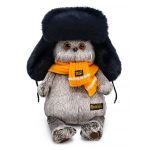 Basik in a fur hat and knitted scarf